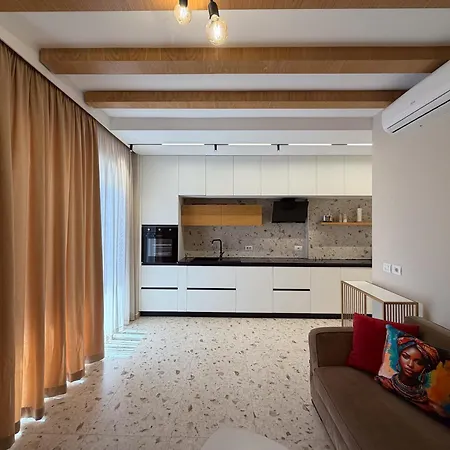 Amal Luxury Penthouse Himare